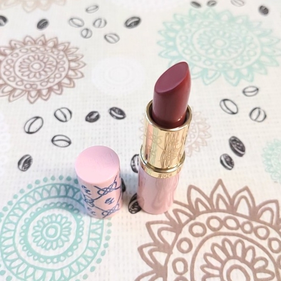 Estee Lauder Limited Edition Lipstick - Rose Goddess - Picture 2 of 4